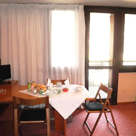 아파트호텔 R.t.a. Des Alpes 2 3*